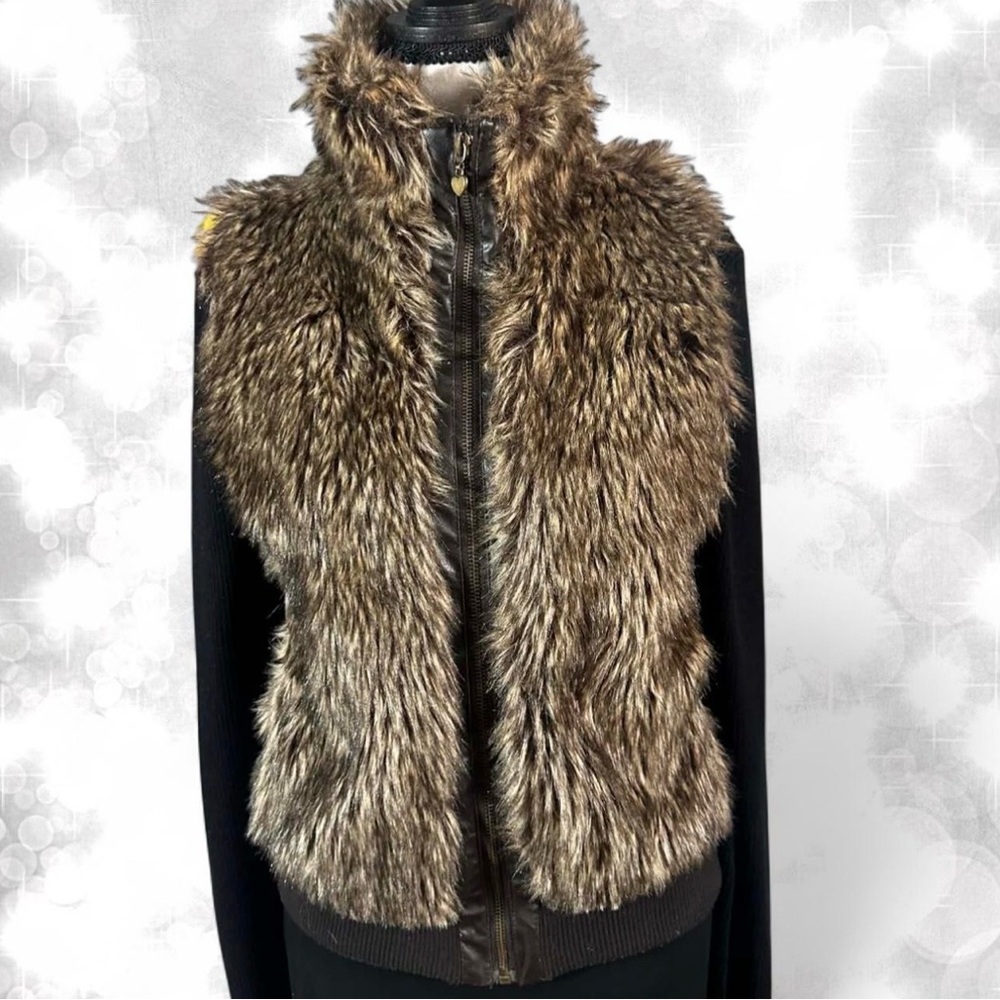 Rue 21 Y2K Faux Fur Zip Vest